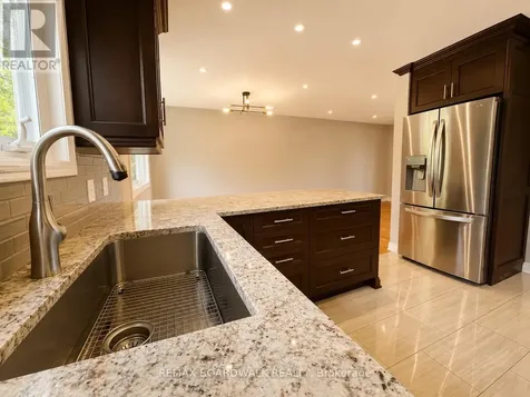 22 Bartley Crescent Ottawa ON K2J 2J7