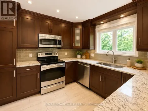 22 Bartley Crescent Ottawa ON K2J 2J7