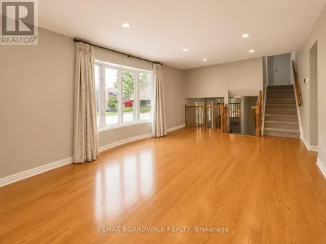 22 Bartley Crescent Ottawa ON K2J 2J7
