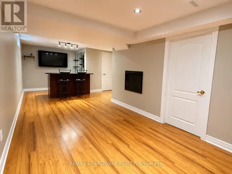 22 Bartley Crescent Ottawa ON K2J 2J7