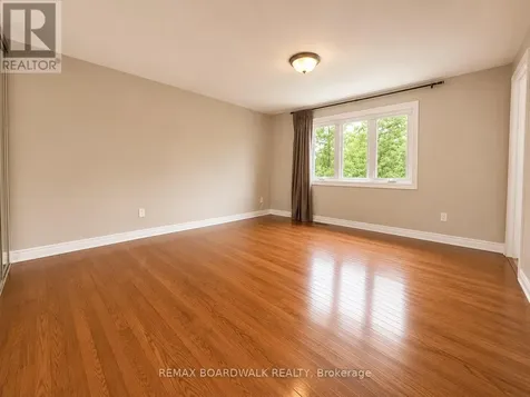 22 Bartley Crescent Ottawa ON K2J 2J7