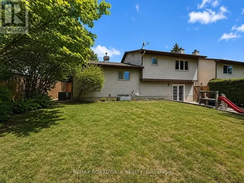 22 Bartley Crescent Ottawa ON K2J 2J7