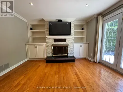 22 Bartley Crescent Ottawa ON K2J 2J7