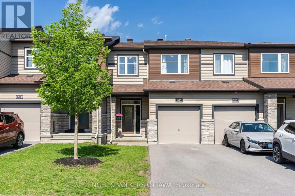 205 Geyser Place Ottawa ON K2J 6N9