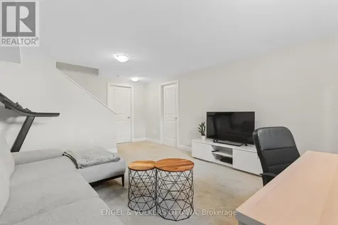205 Geyser Place Ottawa ON K2J 6N9