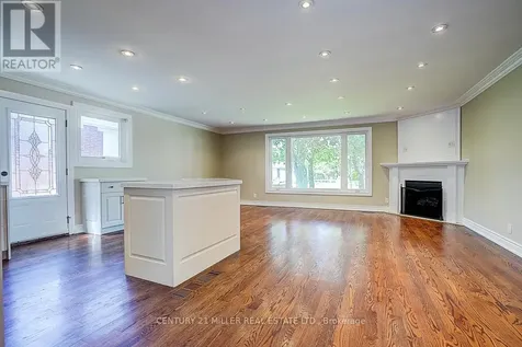 37 Dallington Drive Toronto (don Valley Village) ON M2J 2G4