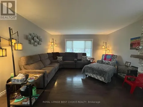 27 6th Avenue Englehart ON P0J 1H0