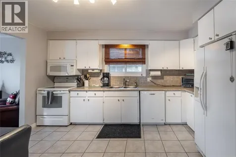 1170 Cathcart Boulevard Sarnia ON N7S 2H5