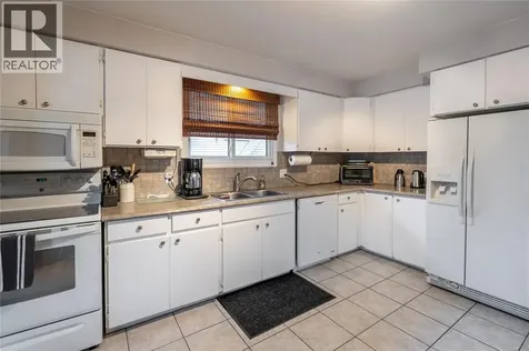 1170 Cathcart Boulevard Sarnia ON N7S 2H5