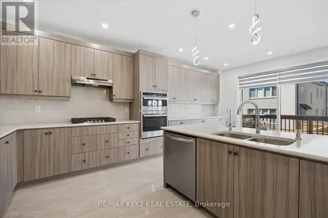 2484 Florentine Place Pickering ON L1X 0H2