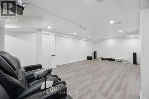 2484 Florentine Place Pickering ON L1X 0H2