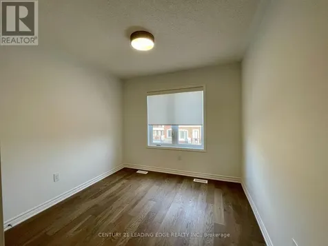 82 Avani Avenue Markham ON L6C 1L2