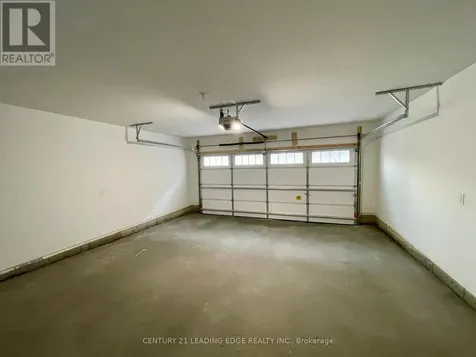 82 Avani Avenue Markham ON L6C 1L2