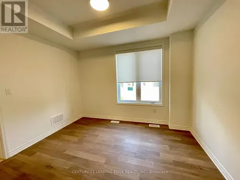 82 Avani Avenue Markham ON L6C 1L2