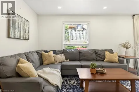42 Bridlewood Drive Dundas ON L9H 6H4