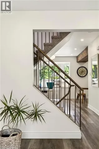 42 Bridlewood Drive Dundas ON L9H 6H4