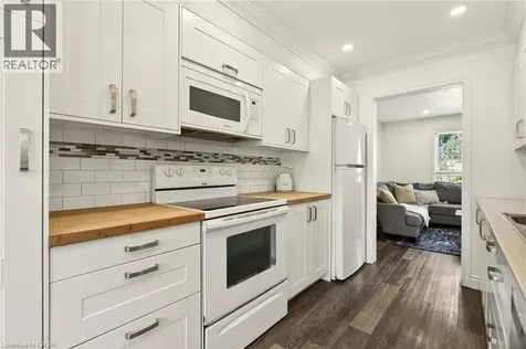 42 Bridlewood Drive Dundas ON L9H 6H4