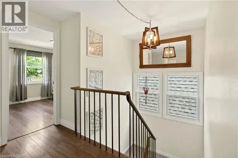 42 Bridlewood Drive Dundas ON L9H 6H4