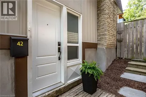 42 Bridlewood Drive Dundas ON L9H 6H4