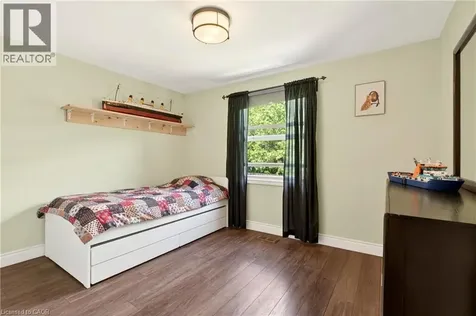 42 Bridlewood Drive Dundas ON L9H 6H4