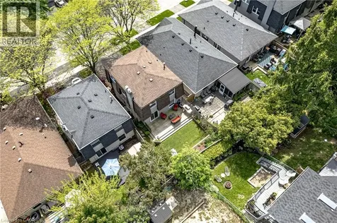 42 Bridlewood Drive Dundas ON L9H 6H4