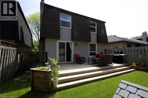 42 Bridlewood Drive Dundas ON L9H 6H4