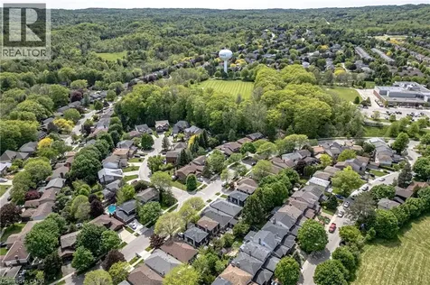 42 Bridlewood Drive Dundas ON L9H 6H4