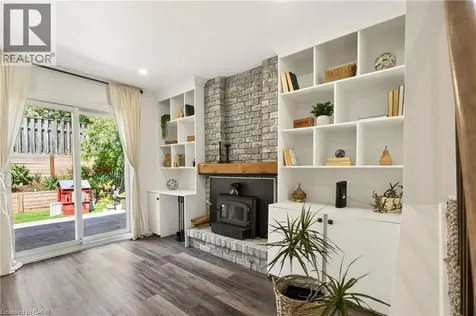42 Bridlewood Drive Dundas ON L9H 6H4