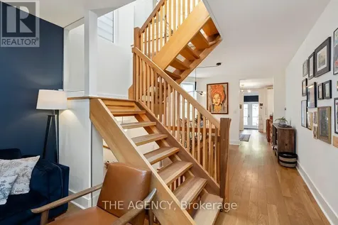 110 Hastings Avenue Toronto (south Riverdale) ON M4L 2L2