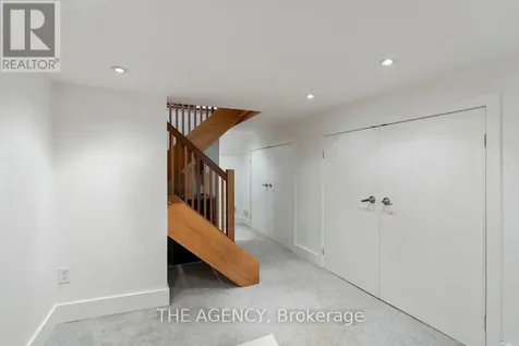 110 Hastings Avenue Toronto (south Riverdale) ON M4L 2L2