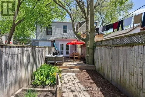 110 Hastings Avenue Toronto (south Riverdale) ON M4L 2L2