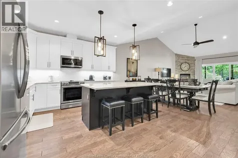 57 Red Oak Crescent Amherstburg ON N9V 4C4