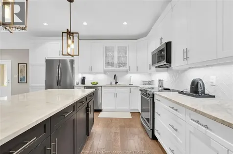 57 Red Oak Crescent Amherstburg ON N9V 4C4