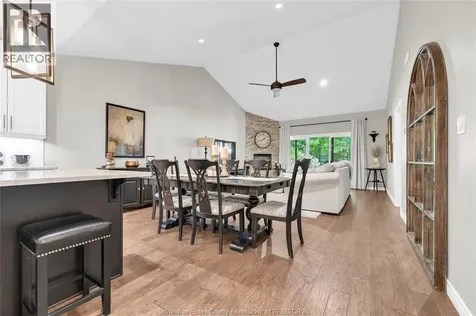 57 Red Oak Crescent Amherstburg ON N9V 4C4