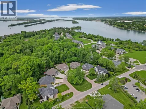 57 Red Oak Crescent Amherstburg ON N9V 4C4