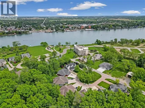 57 Red Oak Crescent Amherstburg ON N9V 4C4