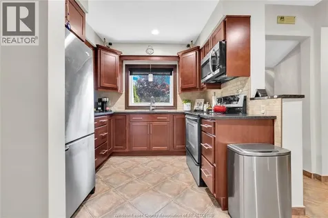 2630 Virginia Park Windsor ON N9E 2B4