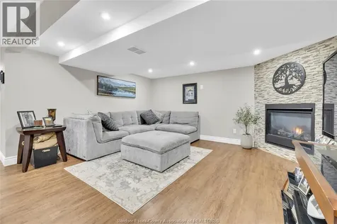 2630 Virginia Park Windsor ON N9E 2B4