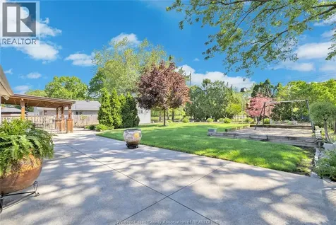 2630 Virginia Park Windsor ON N9E 2B4
