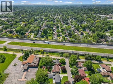 2630 Virginia Park Windsor ON N9E 2B4