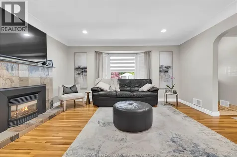 2630 Virginia Park Windsor ON N9E 2B4