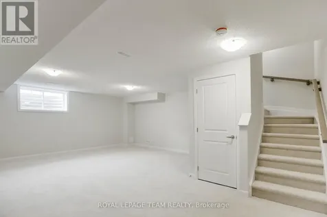 937 Athenry Court Ottawa ON K2J 7C9
