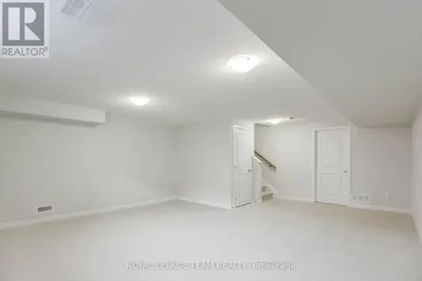 937 Athenry Court Ottawa ON K2J 7C9