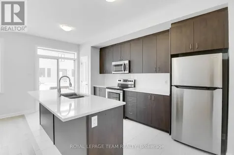 937 Athenry Court Ottawa ON K2J 7C9