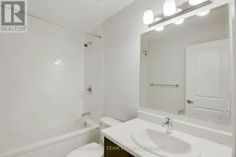 937 Athenry Court Ottawa ON K2J 7C9