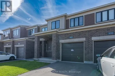 937 Athenry Court Ottawa ON K2J 7C9