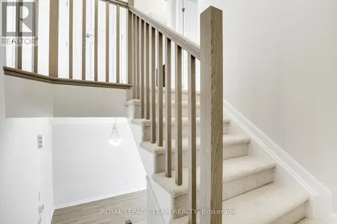 937 Athenry Court Ottawa ON K2J 7C9