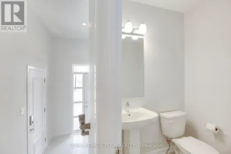 937 Athenry Court Ottawa ON K2J 7C9