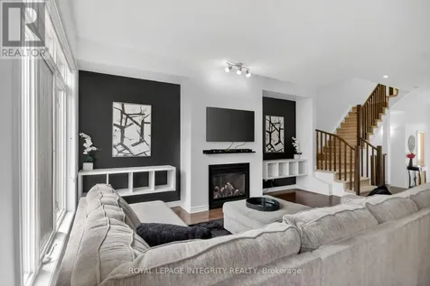 345 Cooks Mill Crescent Ottawa ON K1V 2N3