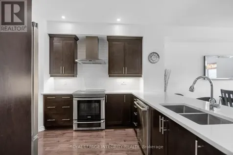345 Cooks Mill Crescent Ottawa ON K1V 2N3